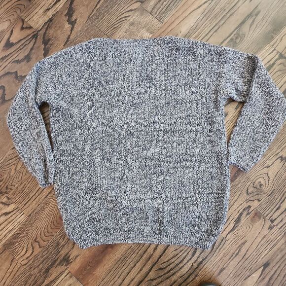 Ganji LA Black and White Sequin Sweater Size S/M - Picture 4 of 6